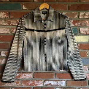 Mondo Ribbed Faux Fur Trim Buttoned Jacket
